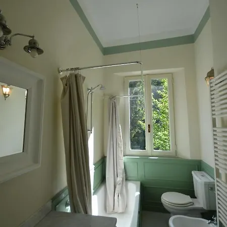 Ranierihome 빌라 바레나